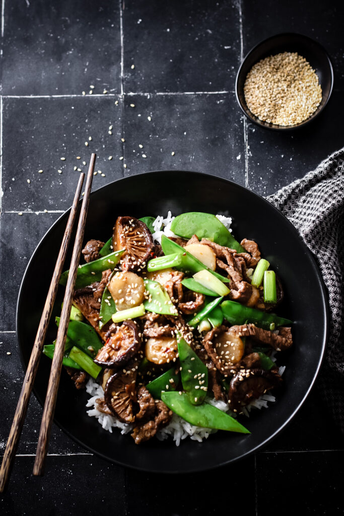 HOISIN BEEF & SNOW PEA STIR-FRY