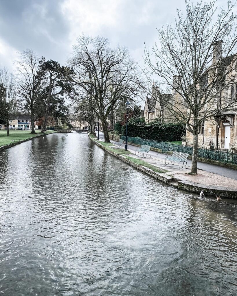 BOURTON-ON-THE-WATER