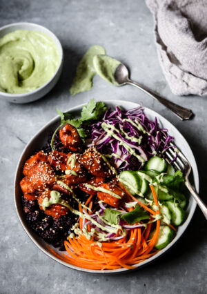 SPICY STICKY SALMON BOWL