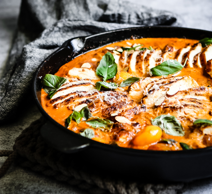 CREAMY TOMATO PESTO CHICKEN