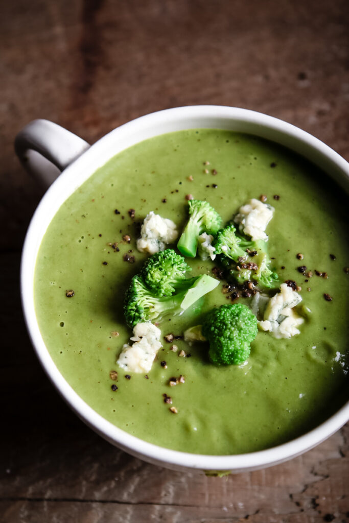 BROCCOLI BLUE CHEESE SOUP