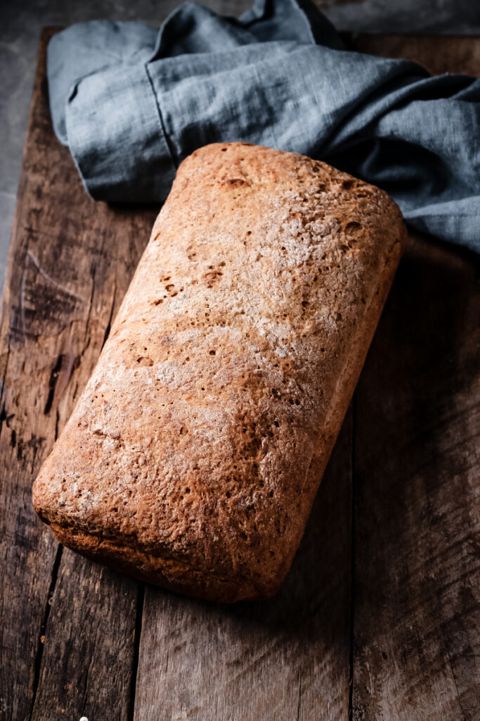 THE BEST GLUTEN-FREE SANDWICH BREAD