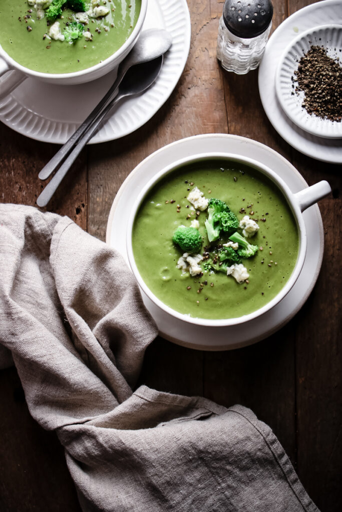 BROCCOLI BLUE CHEESE SOUP