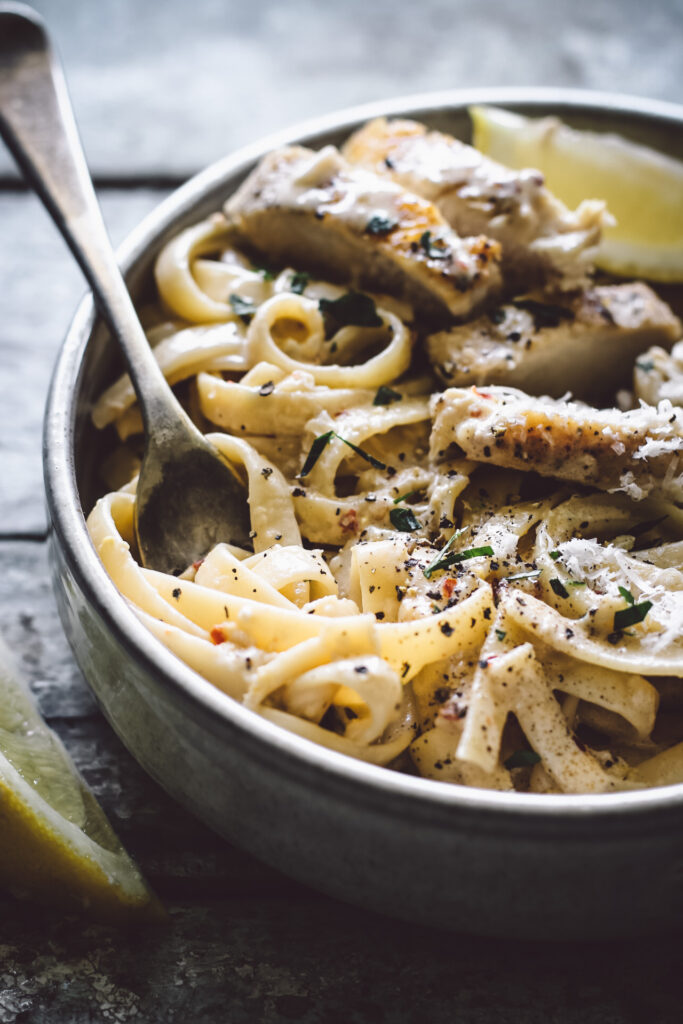 CREAMY LEMON CHICKEN FETTUCCINE