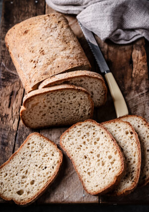 THE BEST GLUTEN-FREE SANDWICH BREAD