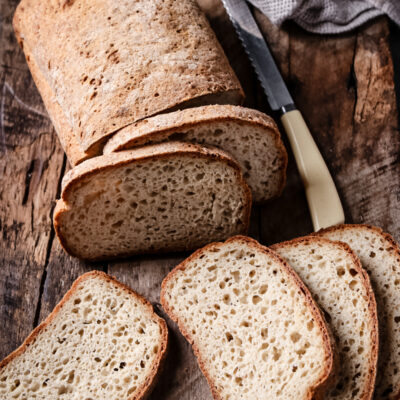 THE BEST GLUTEN-FREE SANDWICH BREAD