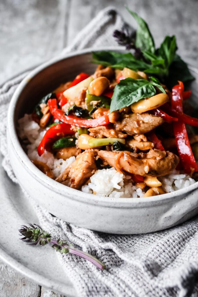 THAI BASIL CASHEW CHICKEN STIR-FRY