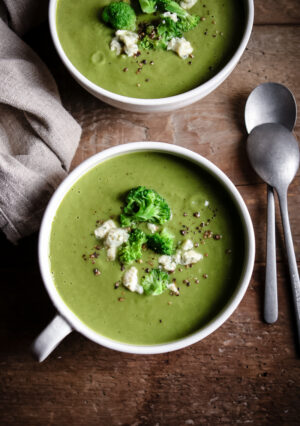 BROCCOLI BLUE CHEESE SOUP