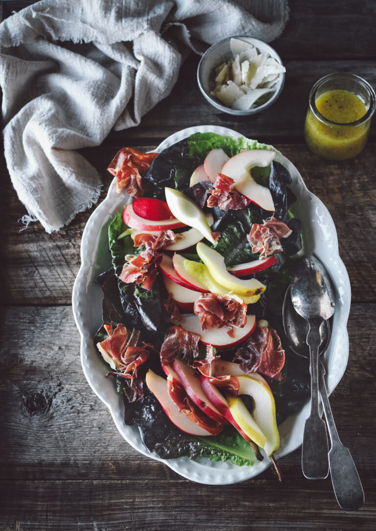 PEAR AND PROSCIUTTO SALAD