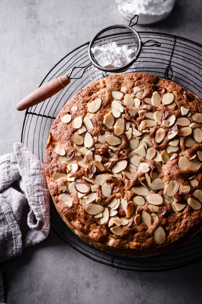 FRENCH APPLE CAKE WITH ALMONDS