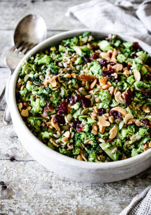 BROCCOLI, BACON & CRANBERRY SALAD