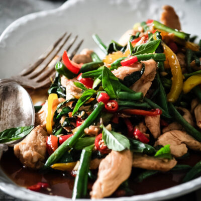 THAI CHICKEN VEGETABLE STIR-FRY