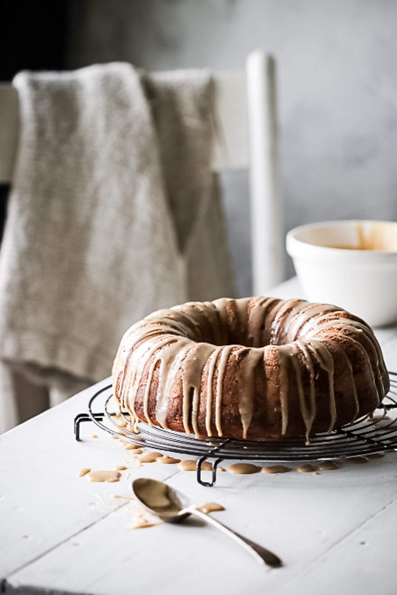 one bowl banana cake with caramel drizzle